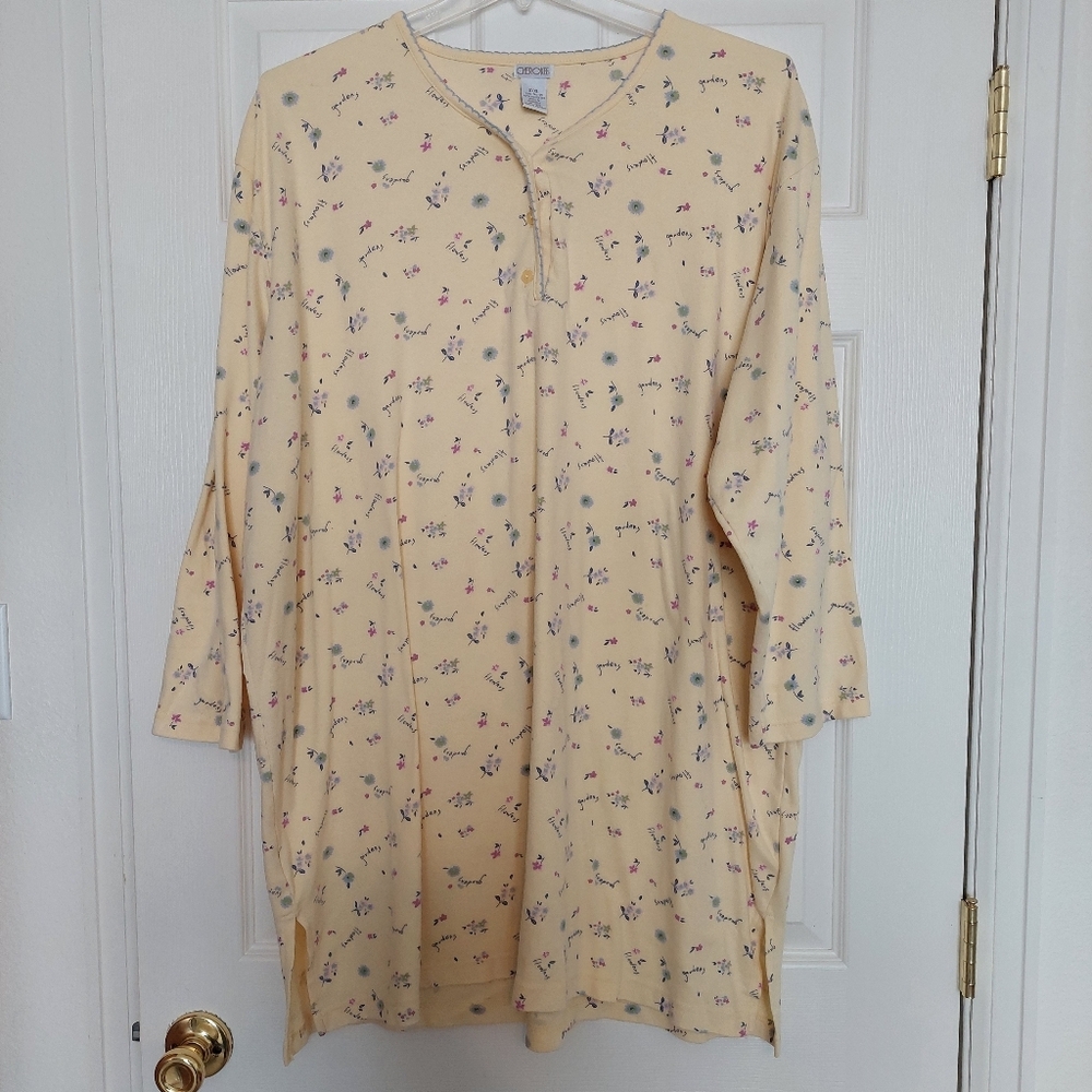 SOLD Womans Flannel Night Gown Yellow Floral Grannycore Cherokee Sz 3x Long SL